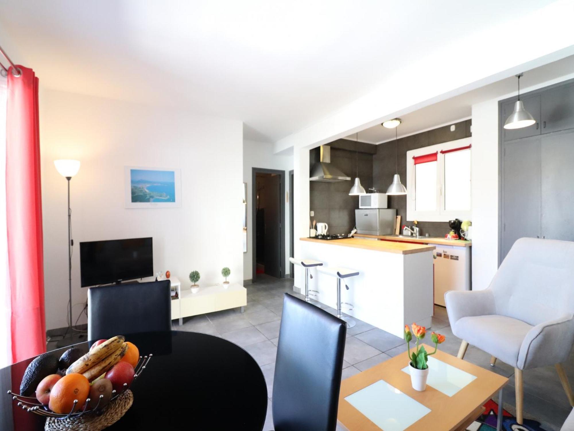 Appartement With Balcony *