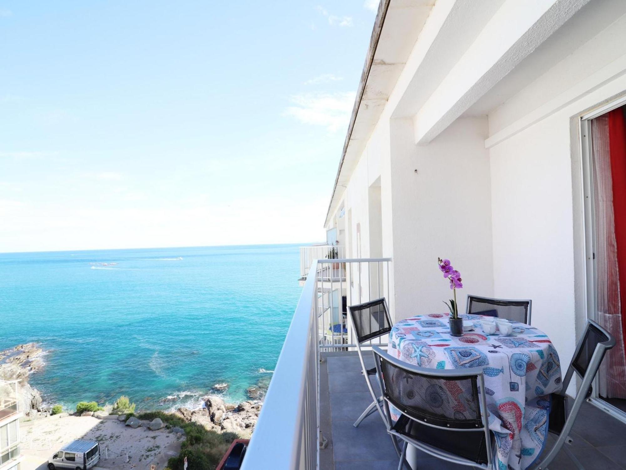 Apartamento With Balcony Rosas